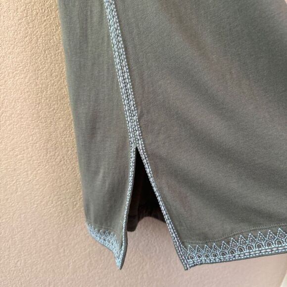 J Jill Relaxed Embroidered T-Shirt Dress Size XS Gray Green Casual Short Sleeve - Picture 5 of 11